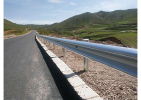 内蒙古公路波形护栏工程